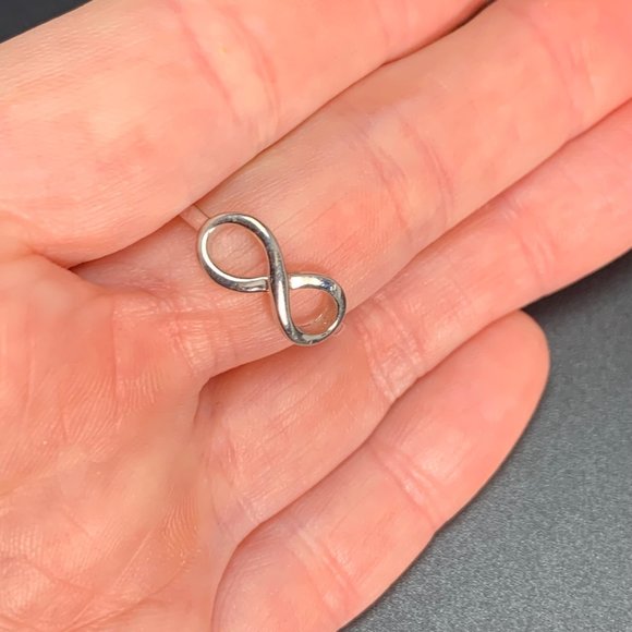 Sterling Silver 925 Infinity Band, Minimalist Design, 6mm Wide .75mm Band Size 9 - Picture 7 of 11
